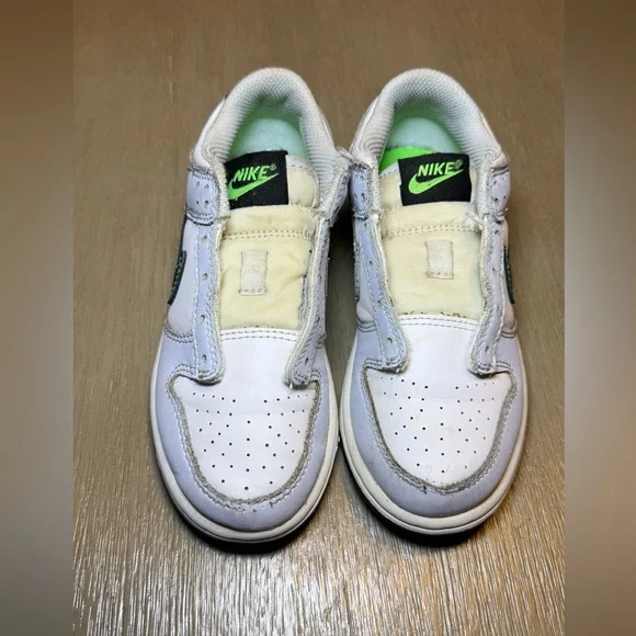 Nike Dunk Low White Black Football Grey Green Strike FB9108-107 13c - Picture 2 of 5